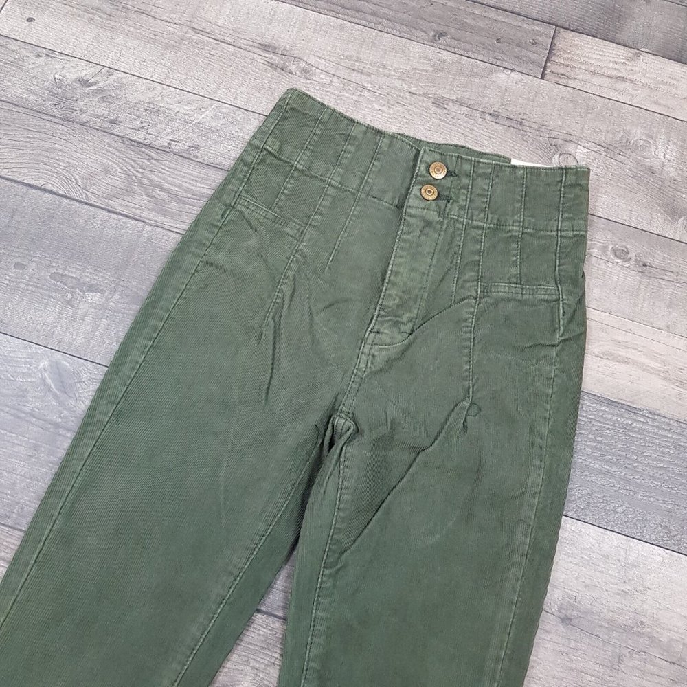Free People Jayde Corduroy Flare Jeans 25 UK 4 Green High Rise We The Free BN - Picture 3 of 11